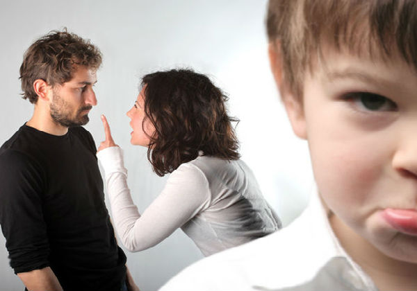 Родители ругаются при сыне