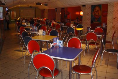 Детские Дни рождения и праздники по воскресеньям в "Пицца Метро"