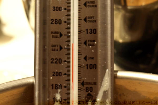 detskiye-lakomstva-karamel-5