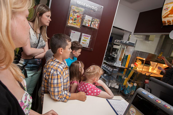 ekskursiya-v-restoran-makdonalds-13