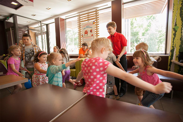 ekskursiya-v-restoran-makdonalds-4